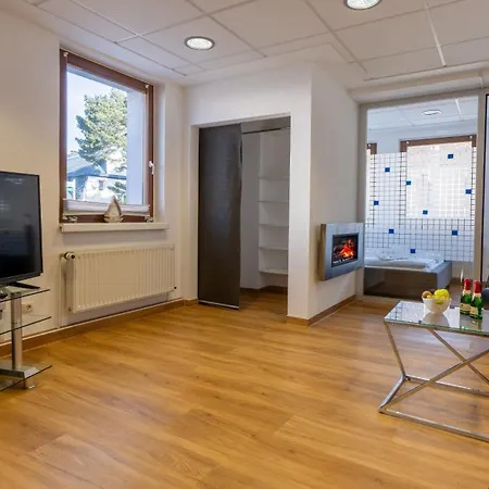 Lejlighed Haus 4 Jahreszeiten- Fruehling Mit Terrasse, Bio-kamin Und 2 Schlafzimmer *