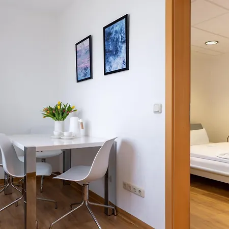 Lejlighed Haus 4 Jahreszeiten- Fruehling Mit Terrasse, Bio-kamin Und 2 Schlafzimmer Karlshagen