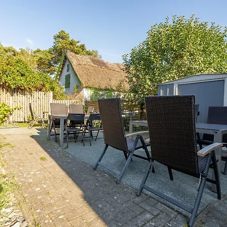Haus 4 Jahreszeiten- Fruehling Mit Terrasse, Bio-kamin Und 2 Schlafzimmer Karlshagen