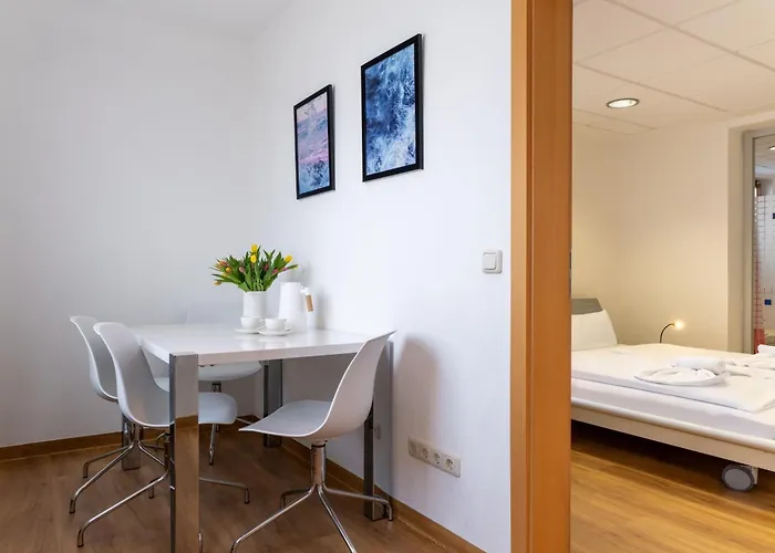 Apartment Haus 4 Jahreszeiten- Fruehling Mit Terrasse, Bio-kamin Und 2 Schlafzimmer Karlshagen